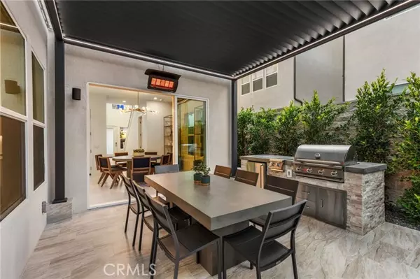 Lake Forest (el Toro), CA 92630,140 Reyes Alley