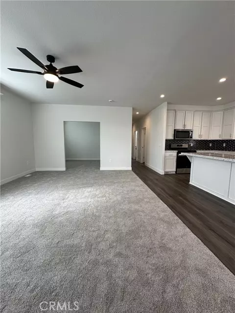 La Verne, CA 91750,4095 Fruit Street #607