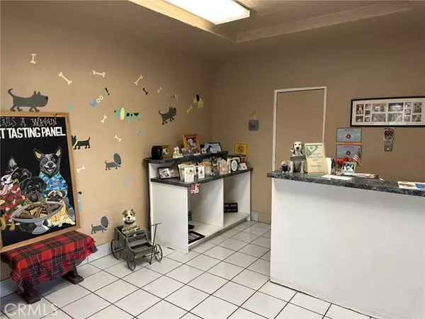 Oceanside, CA 92054,612 S Coast Hwy