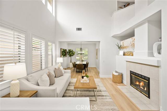 Lake Forest (el Toro), CA 92610,55 Montecilo
