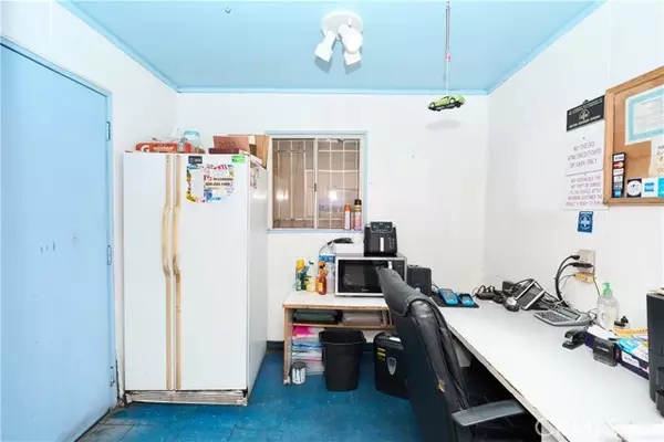 Hawthorne, CA 90250,3655 W 139th Street