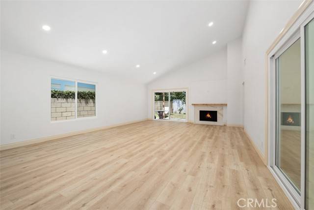 Irvine, CA 92620,34 Cape Cod