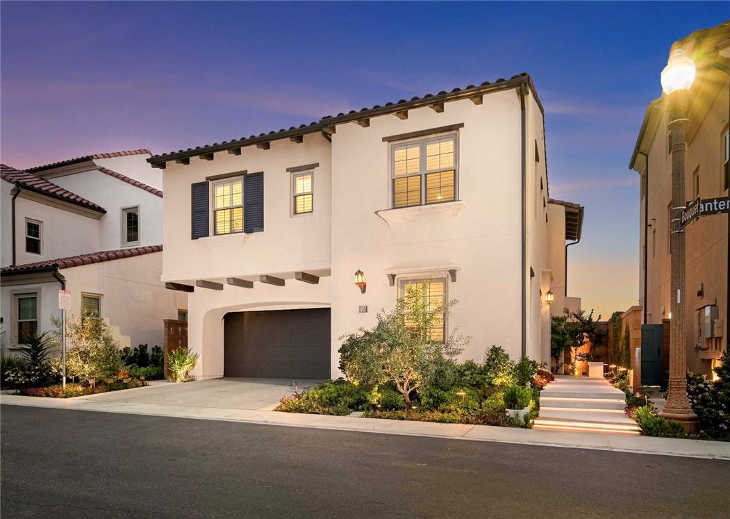 208 Canterbury, Irvine, CA 92618