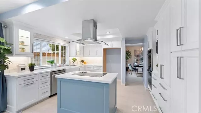 16001 Ballantine Lane, Huntington Beach, CA 92647