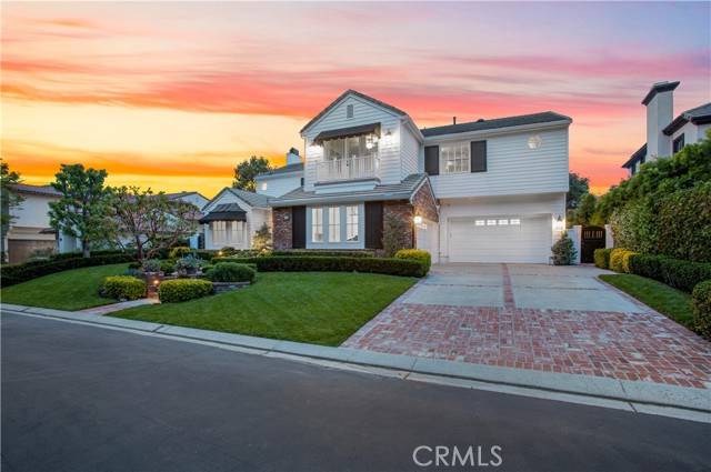 Laguna Hills, CA 92679,15 Canada Oaks
