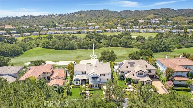 15 Canada Oaks, Laguna Hills, CA 92679