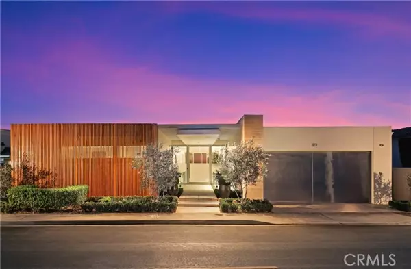 Corona Del Mar (newport Beach), CA 92625,1119 Dolphin
