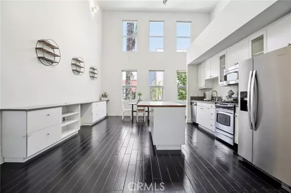 721 N Poinsettia Street, Santa Ana, CA 92701