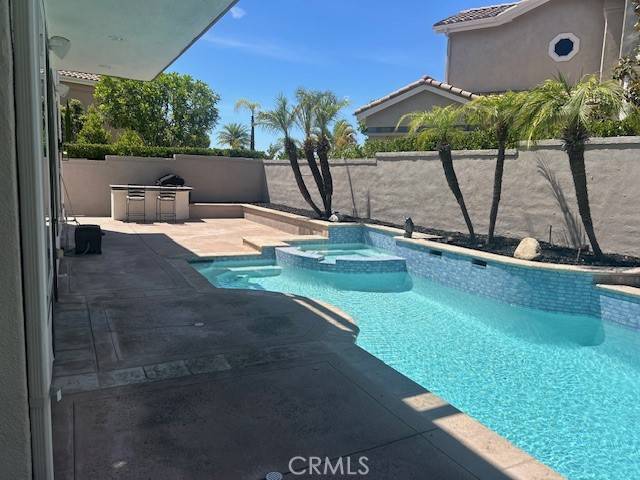 27041 S Ridge Drive, Mission Viejo, CA 92692