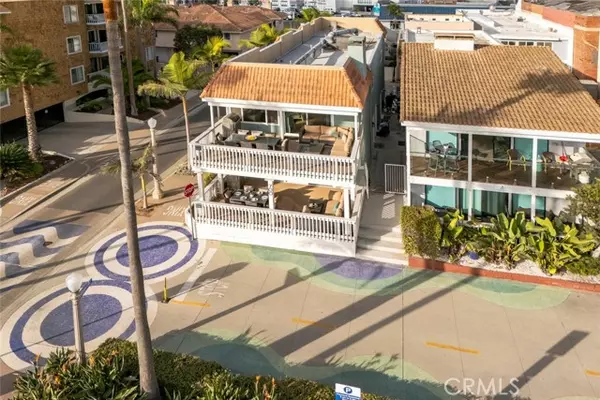 Newport Beach, CA 92661,700 E Oceanfront