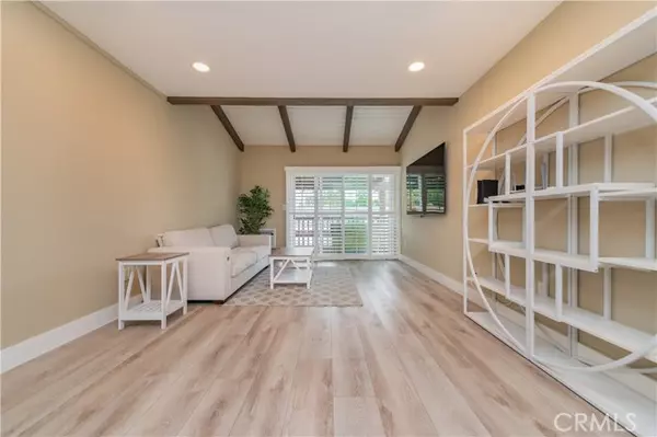 Santa Ana, CA 92707,1000 W Macarthur Boulevard #13