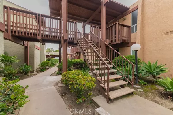 Santa Ana, CA 92707,1000 W Macarthur Boulevard #13