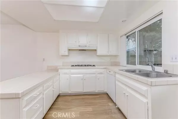Santa Ana, CA 92704,2726 W Orion Avenue
