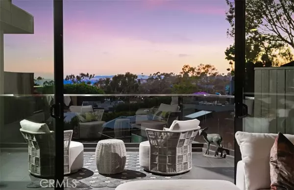 Laguna Beach, CA 92651,346 Y Place