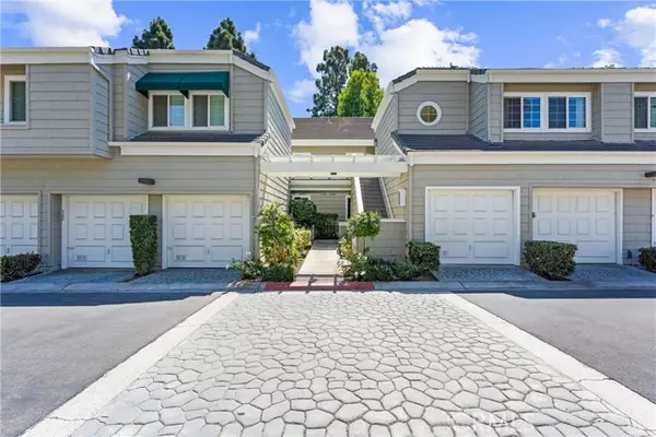 Huntington Beach, CA 92648,7402 Yellowtail Drive #204