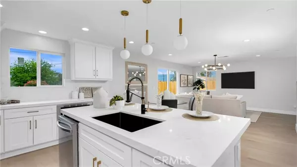 Lake Elsinore, CA 92530,16297 Gunnerson Street