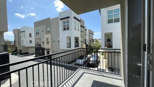 2296 Synergy, Irvine, CA 92614