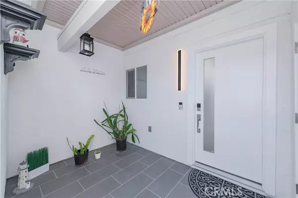 Laguna Woods, CA 92637,2206 Via Mariposa #B