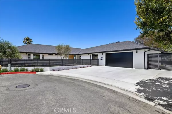 San Clemente, CA 92672,820 Calle Mendoza