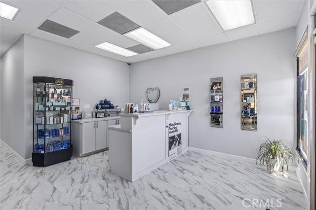 Anaheim, CA 92807,5642 E La Palma Avenue