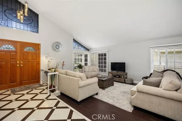 Lake Forest (el Toro), CA 92630,21532 Camino Papal
