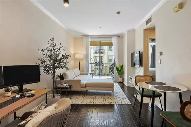 Irvine, CA 92612,3338 Watermarke Place