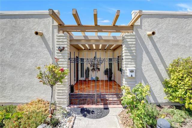 2262 Via Puerta #A, Laguna Woods, CA 92637