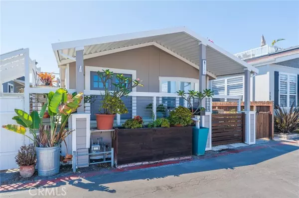 Huntington Beach, CA 92646,21752 Pacific Coast #15A