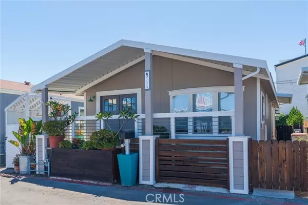 Huntington Beach, CA 92646,21752 Pacific Coast #15A