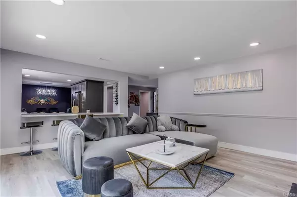 Fountain Valley, CA 92708,10664 Morning glory avenue