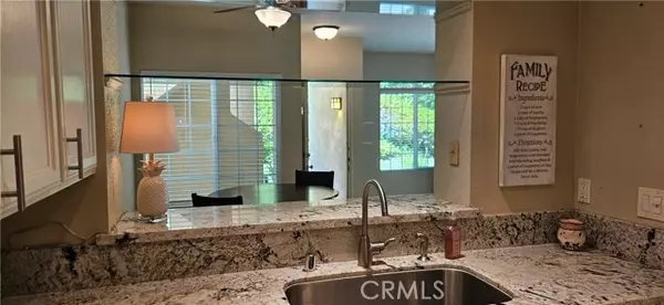 Lake Forest (el Toro), CA 92630,21218 Camelia #49