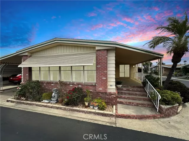 Lake Forest (el Toro), CA 92630,24701 Raymond Way #98