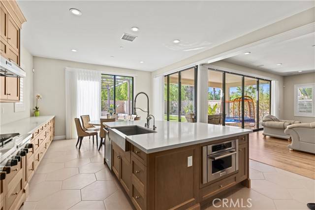 Lake Forest (el Toro), CA 92630,56 Cooper