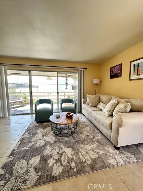 San Clemente, CA 92672,308 Avenida Granada