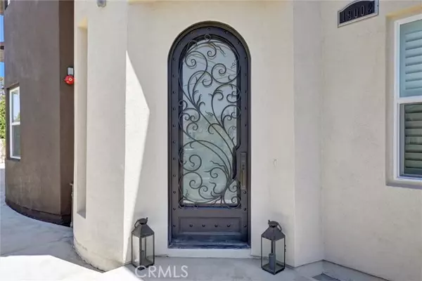 Huntington Beach, CA 92648,19002 Delaware Street