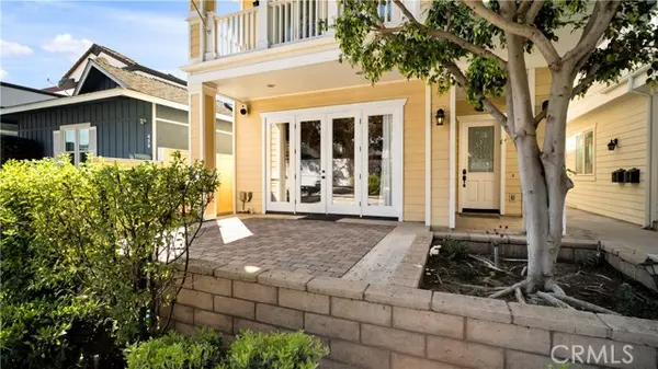 Corona Del Mar (newport Beach), CA 92625,431 Iris Avenue