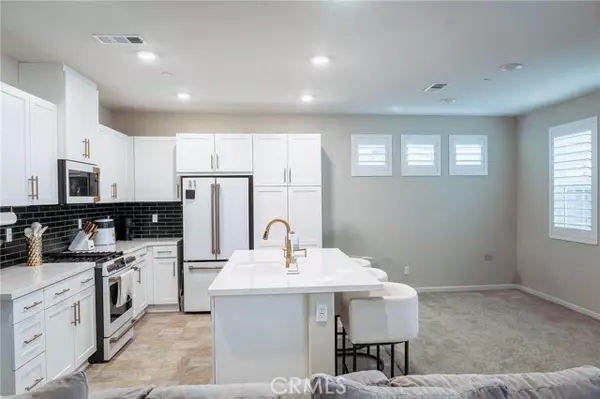 Corona, CA 92883,4098 Summer Way