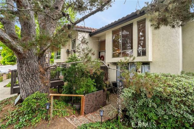 2400 Altisma Way #B, Carlsbad, CA 92009
