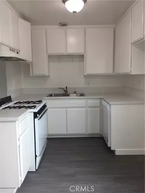 Huntington Beach, CA 92649,17011 Sims Lane #6