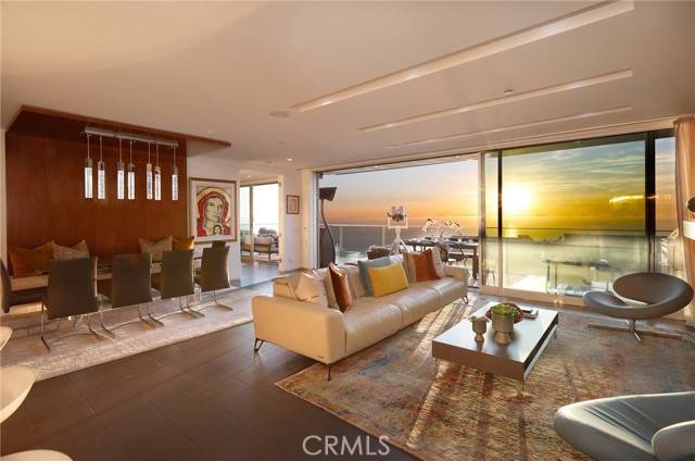 1088 Del Mar Avenue, Laguna Beach, CA 92651
