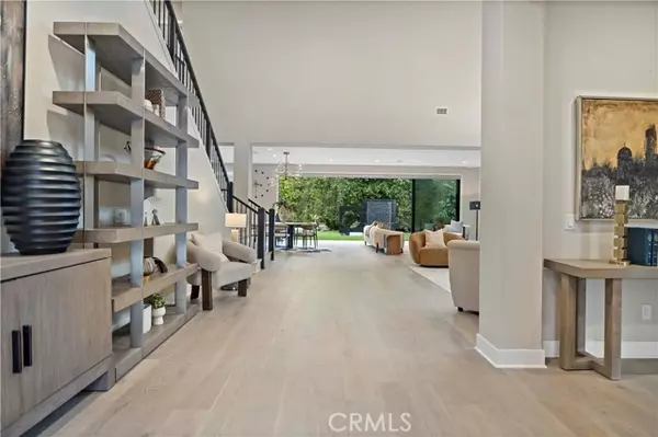 Irvine, CA 92618,115 Interstellar