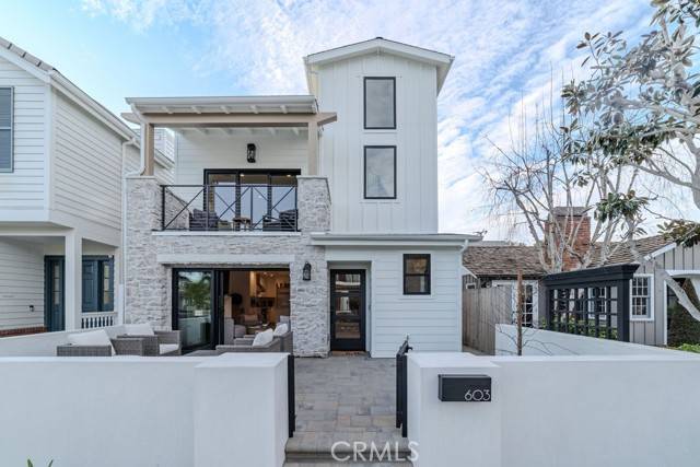 Corona Del Mar (newport Beach), CA 92625,603 Acacia Avenue #A
