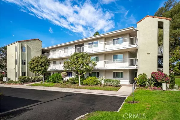 Laguna Woods, CA 92637,5369 Algarrobo #1G