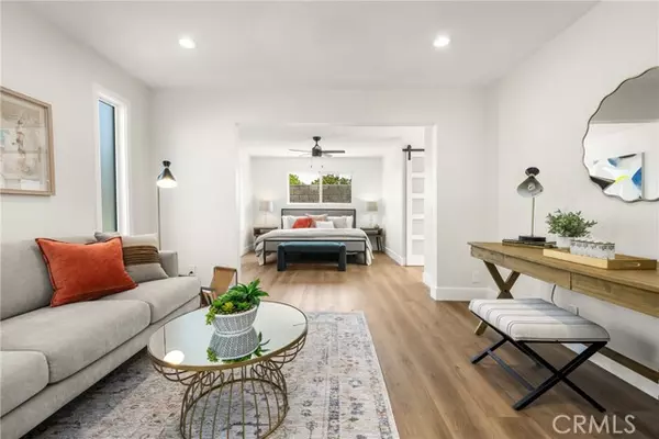 Huntington Beach, CA 92646,9802 Effingham Drive