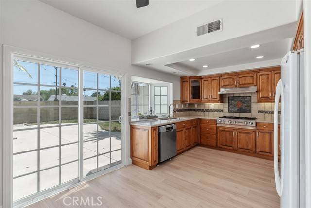 Costa Mesa, CA 92626,1675 New Hampshire Drive