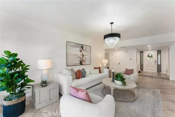 Irvine, CA 92604,5291 Strasbourg Avenue