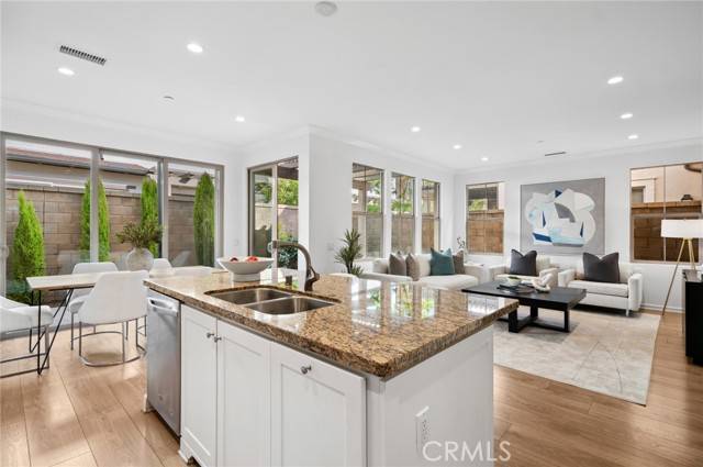 156 Barrow,  Irvine,  CA 92620