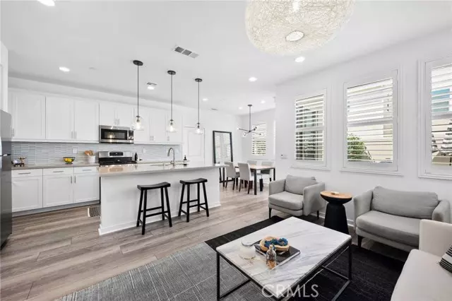Corona, CA 92883,4171 Powell Way #105