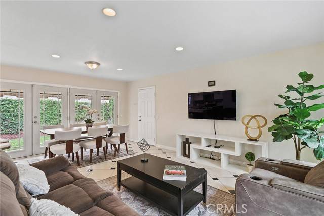 Lake Forest (el Toro), CA 92630,22702 Islamare Lane