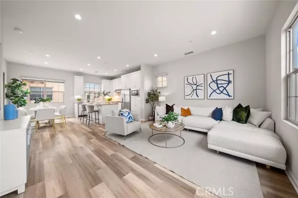 Irvine, CA 92618,206 Milky Way